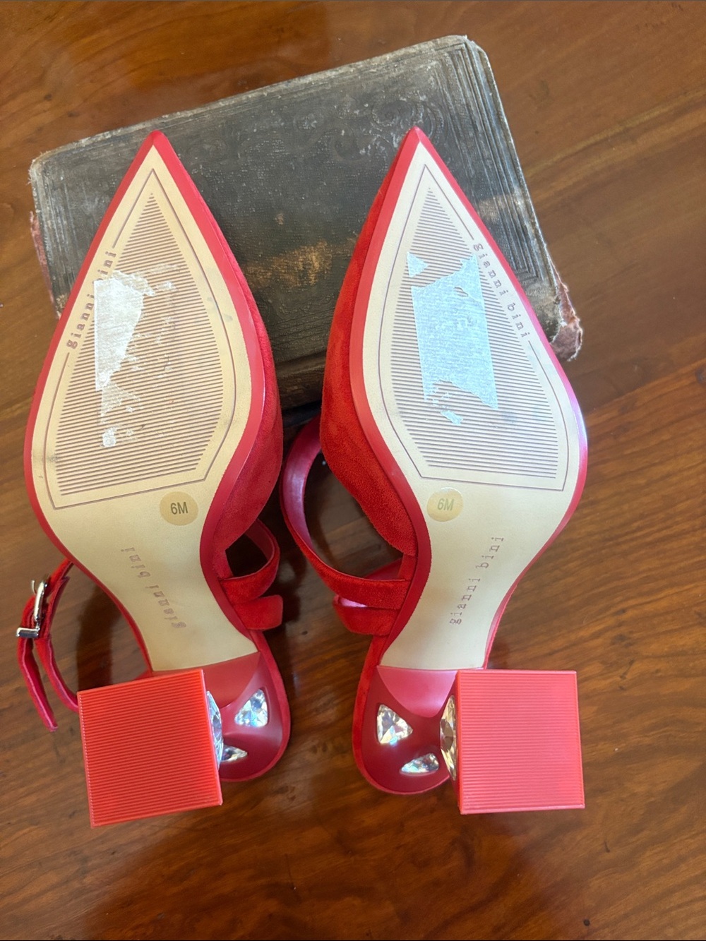 Gianni‎ Bini Tallia Red Suede Asymmetrical Jewel Embellished Pumps NEW - Picture 9 of 12